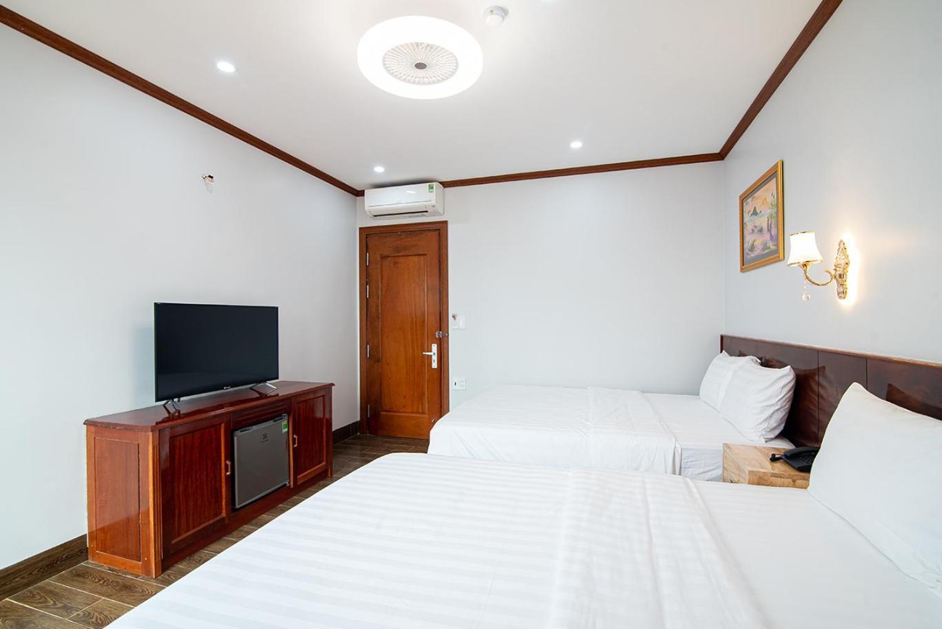 Minh Quang Hotel Dong Hoi Eksteriør bilde